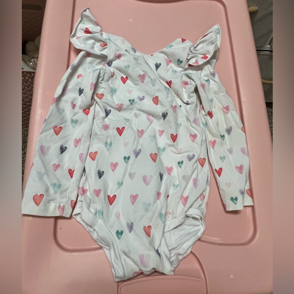 Flutter Sleeve Bodysuit with hearts